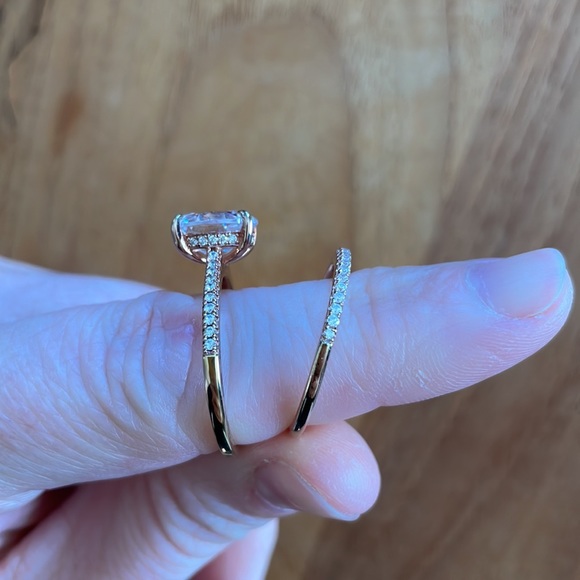 3.5ctw Rose Gold Engagement Ring Oval Solitaire - Picture 5 of 5